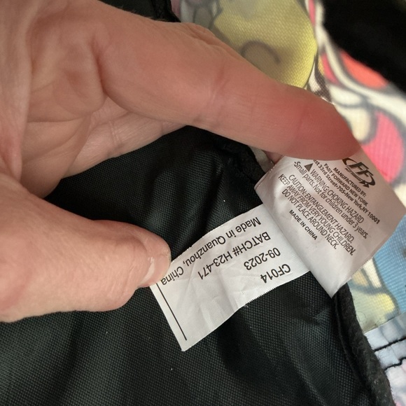 Sanrio Hello Kitty & Friends All Over 16" School Backpack with Front Pocket - Picture 8 of 9